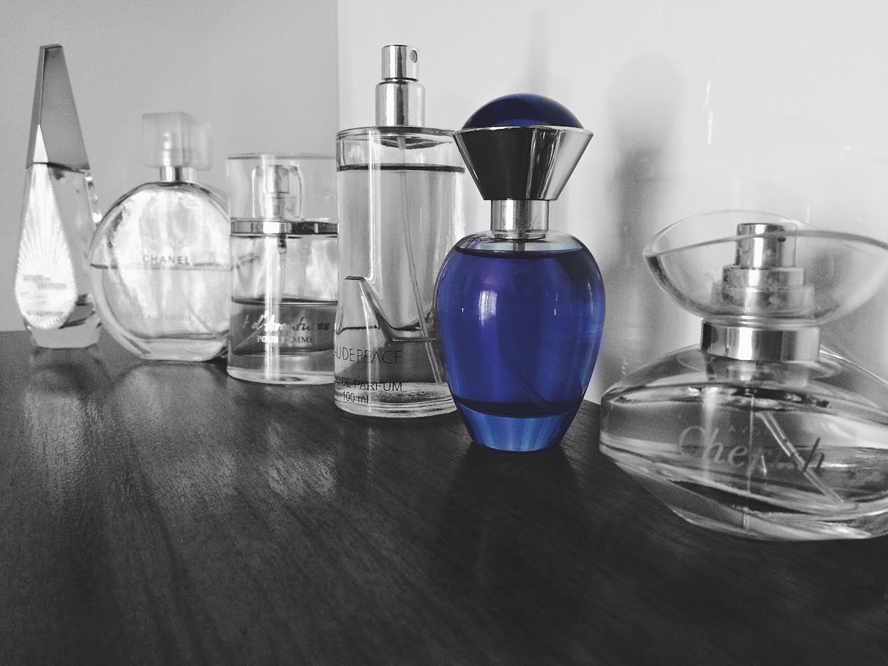 EDT, EDP și Extrait de Parfum: Anatomia unei concentrații