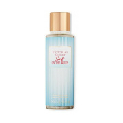 Victoria's Secret Surf On The Waves